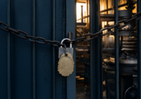 Fornitori dell’azienda sequestrata in via di prevenzione: se l’amministratore giudiziario agisce per la società, lo Stato non risponde (Cass. Sez. Unite, n. 26806/2026)